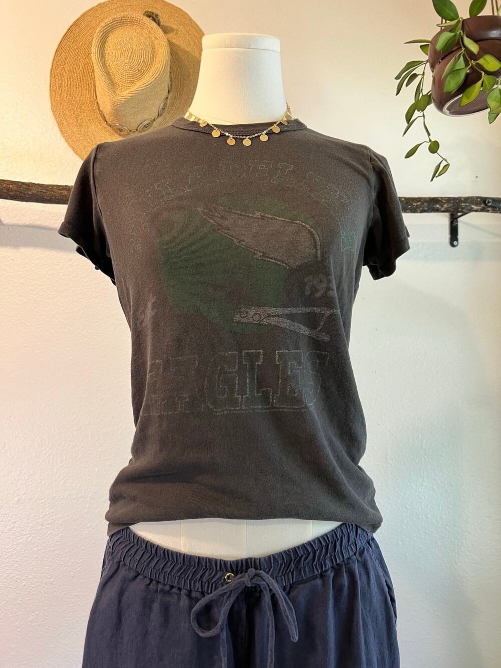 Junkfood USA Worn in Faded Philadelphia Eagles Baby Cotton Tee Size Small